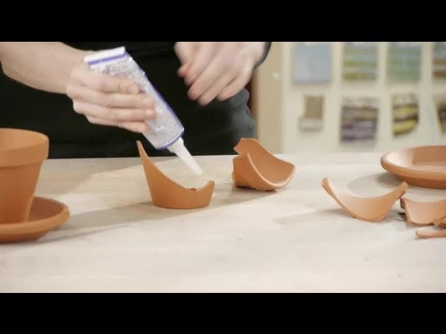 fixing broken pottery items easily with glue-passionthursday.com