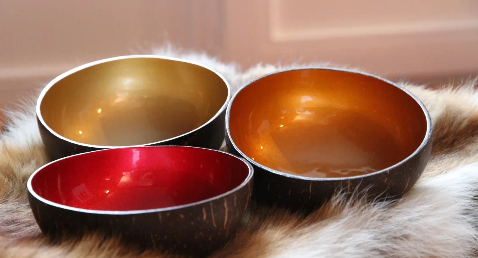 coconut-bowl-light-gold-metallic-paint-alternative to bubble glazing pottery-passionthursday.com